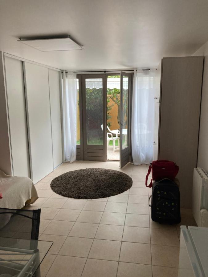 Studio Pied Dans L Eau La Londe-les-Maures Eksteriør billede
